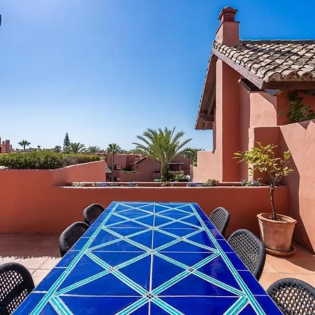 Daire Atico Duplex Con Vistas Al Mar Estepona